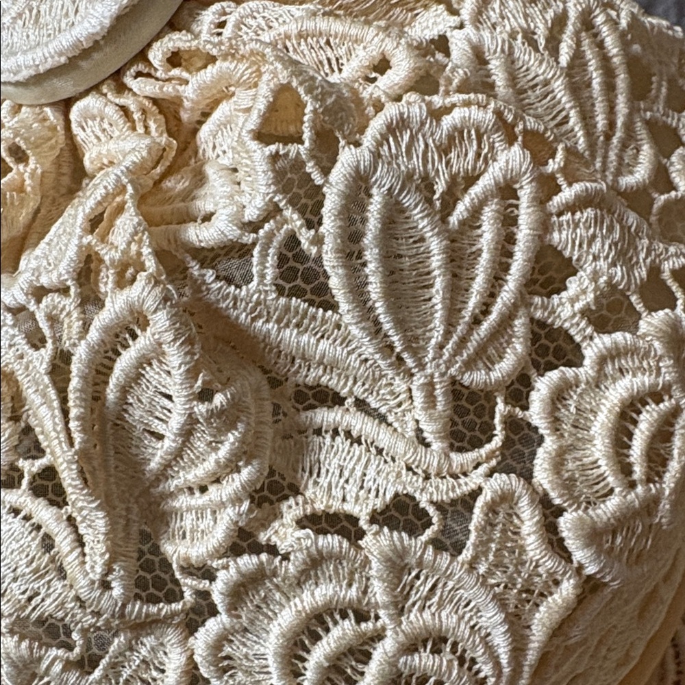 Vintage 1960's NWT Christian Cream Lace Bumper Style Hat bow has flaw - Picture 12 of 14